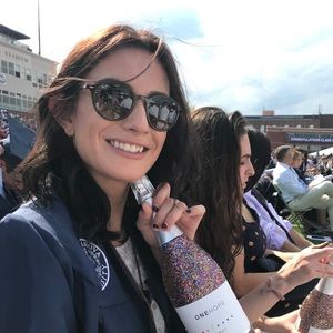 Meet your Posher, Dana